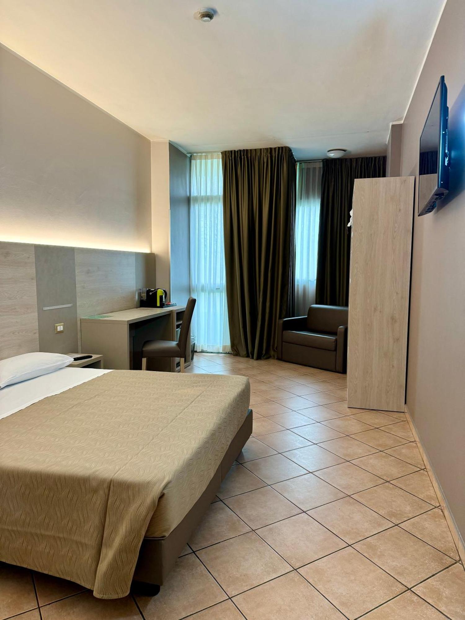 Hotel Miramonti Torino Esterno foto